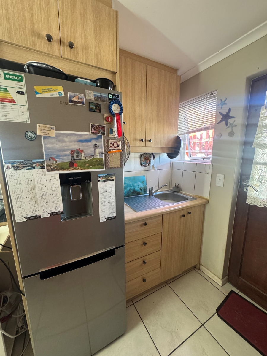 2 Bedroom Property for Sale in Gansbaai Central Western Cape